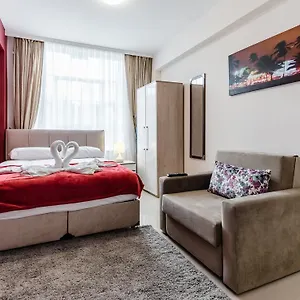 Aparthotel Commercial House